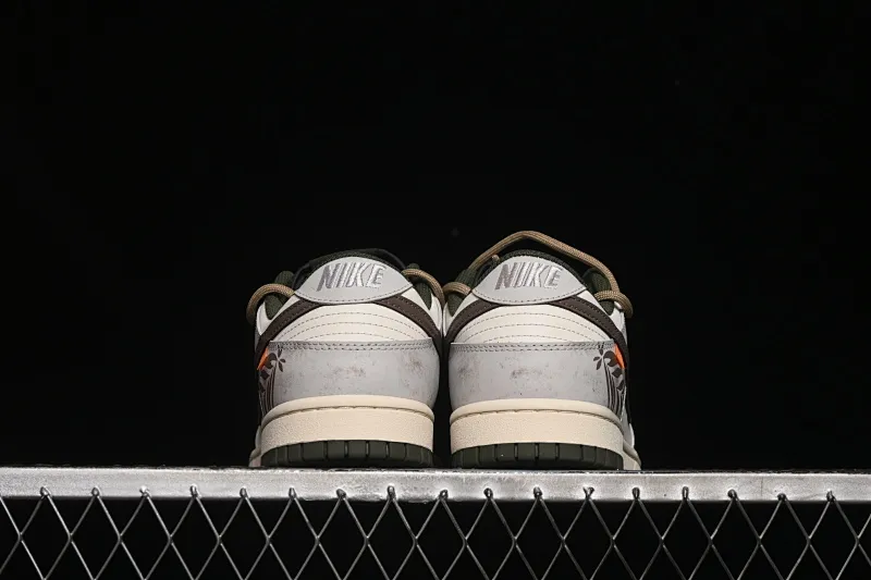 All categories Nk SB Dunk Series Nk SB Dunk Low High-end customized low-top sneakers Nike SB Dunk Low straps Anniversary high-end customized low-top casual sneakers HF5441-102
